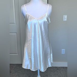 Slip Dress White Ivory Sheen Sz Small Polyester Acrylic Blend Adjustable Straps